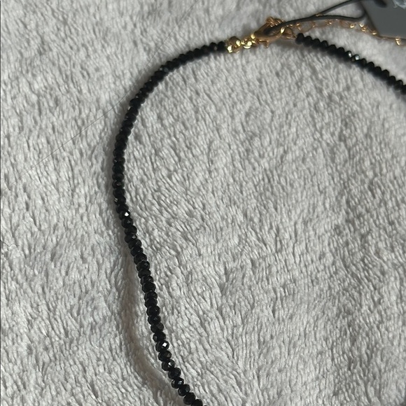 Elegant Black Beaded Necklace with Gold Accent - Picture 4 of 5